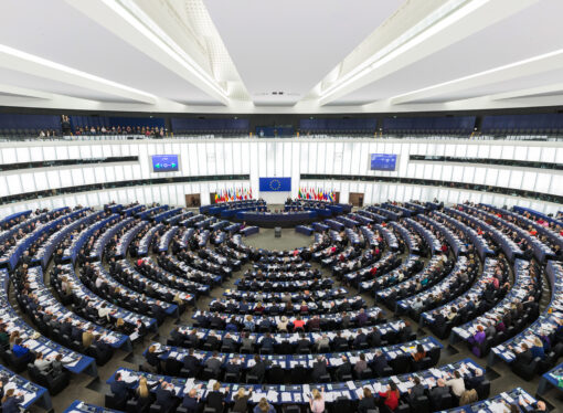 Parlamentul European cere accelerarea distribuirii extracomunitarilor în statele UE