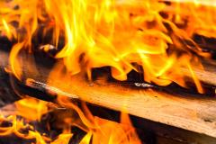 Germania: Incendiu la un centru pentru migranţi, soldat cu 37 de răniţi, inclusiv 10 copii