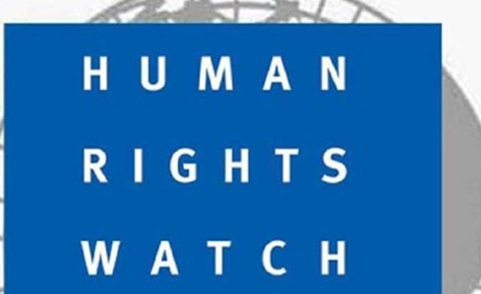Human Rights Watch acuza Franta de violenta a politiei fata de migrantii de la Calais