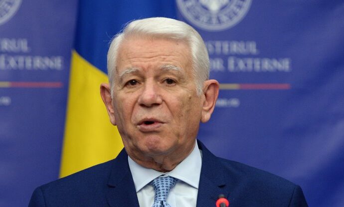 Meleșcanu: Am făcut o ofertă pentru relocarea în România a 1.942 de refugiați