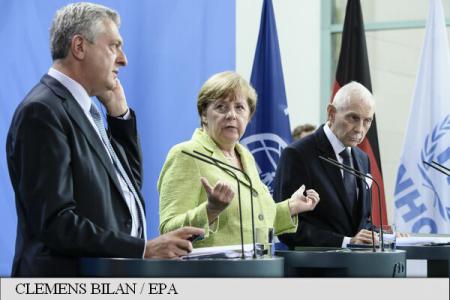 Merkel promite UNHCR și OIM 50 de milioane de euro pentru combaterea migrației dinspre Libia spre Europa
