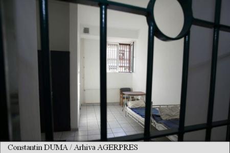 Cetățean sârb, arestat preventiv pentru călăuzirea a zeci de migranți