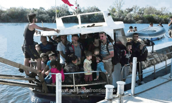 Cine sunt refugiații care ajung la Galați, în drumul lor spre Occident