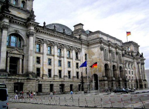 Germania vrea ca UE să reducă fondurile pentru Ungaria dacă refuză să primească refugiați