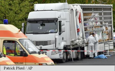 Camion turcesc cu 51 de migranți la bord oprit de poliţia germană