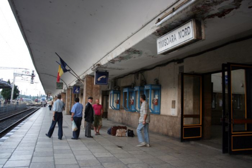 Alți 15 migranți au ajuns cu trenul în Gara de Nord din Timișoara. Ei au fost trimiși înapoi după ce trecuseră ilegal frontiera în Ungaria