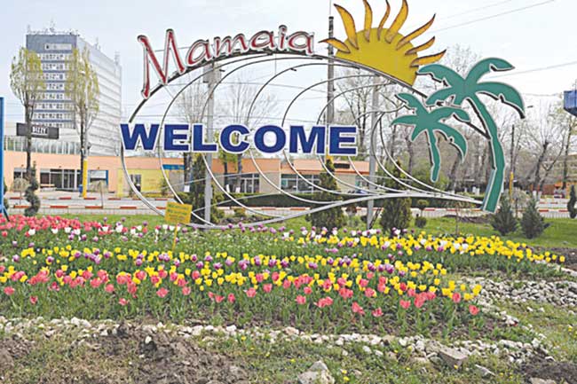 Peste 50 de migranți din Iran și Irak sunt cazați în Satul de Vacanţă din Mamaia