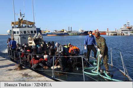 Peste 30 de migranți morți și 200 de supraviețuitori în largul Libiei
