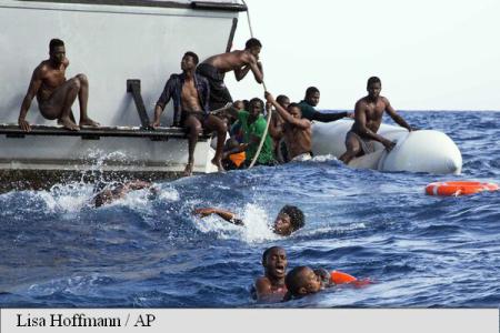 Italia a cerut Olandei să retragă două nave care salvează migranți, în Mediterana