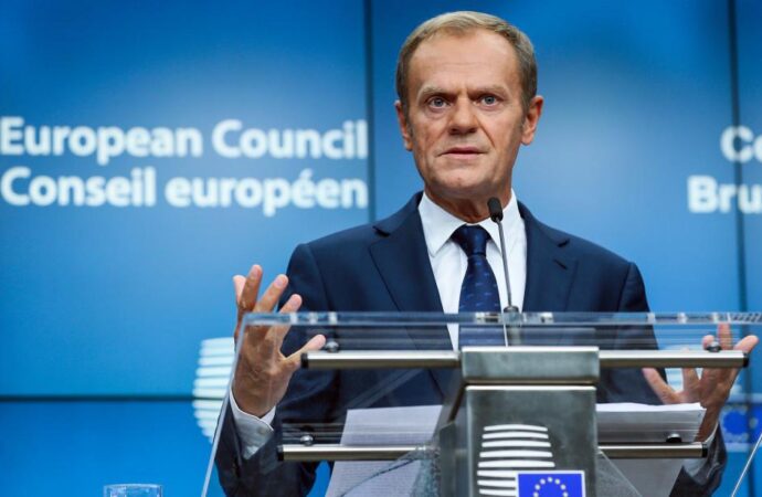 Donald Tusk: Schema cotelor obligatorii de refugiați produce ‘diviziuni profunde’ și este ‘ineficientă’