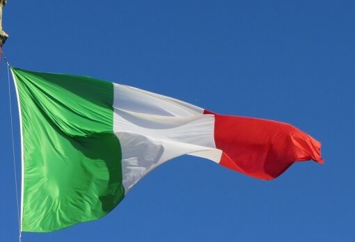 Poliţia italiană a arestat un cetăţean român în cazul migranţilor vietnamezi morţi în Anglia