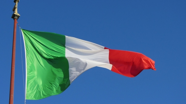 Poliţia italiană a arestat un cetăţean român în cazul migranţilor vietnamezi morţi în Anglia