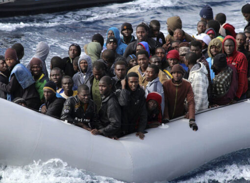 Primul naufragiu din 2018 în mediterană. Opt imigranți – morți și câteva zeci – dispăruți