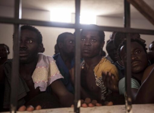 Guvernele europene acuzate de complicitate la abuzurile migranților din Libia