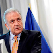 Uniunea Europeană nu vrea un ‘Guantanamo pentru migranţi’ prin crearea unor ‘platforme regionale de debarcare’, afirmă comisarul Avramopoulos