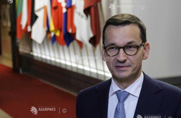 Premierii Poloniei, Cehiei şi Ungariei salută acordul UE privind migraţia