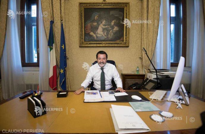 Italia doreşte ajutorul NATO pentru a-şi apăra zonele de coastă de afluxul de migranţi (Salvini)