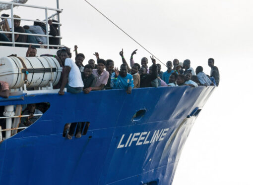 Cargobot danez cu 108 migranţi la bord, salvaţi în largul Libiei
