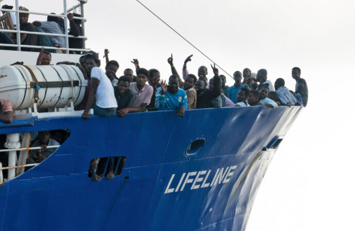 Cargobot danez cu 108 migranţi la bord, salvaţi în largul Libiei