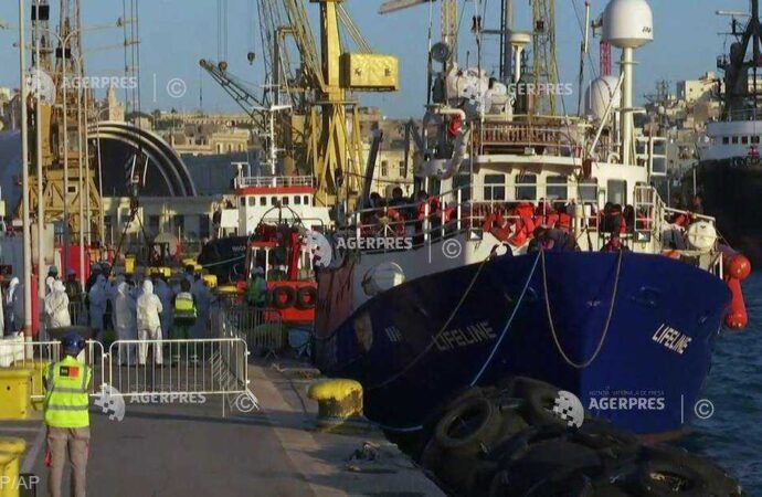 Migranţi: Nava Lifeline a ancorat în portul La Valetta din Malta