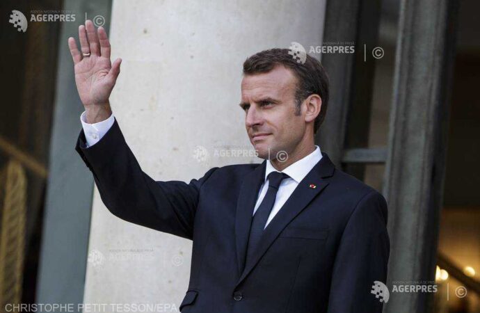 Preşedintele francez vrea să continue dialogul cu Italia asupra migranţilor în pofida discursului noului guvern de la Roma
