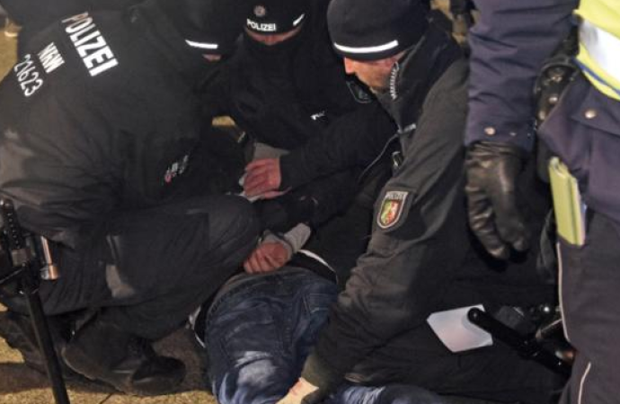 Migranți opriți cu focuri de armă în Croația. Doi copii au fost răniți