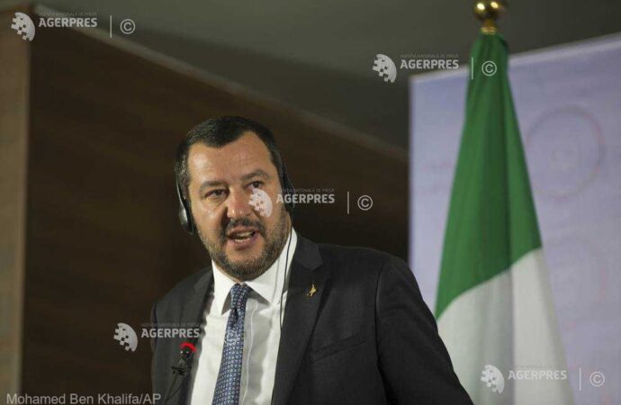 Matteo Salvini confirmă că nava Lifeline, cu 234 de migranţi la bord, nu va fi primită într-un port italian