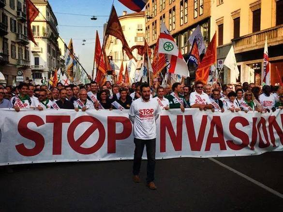 Ministrul de Interne al Italiei susține o politică europeană de expulzare a migranților. „Trebuie să curățim stradă cu stradă”, spune Matteo Salvini care solicită ajutorul NATO pentru oprirea invaziei pe mare a africanilor