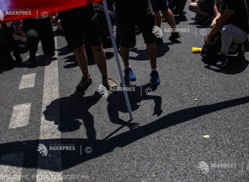 Câteva mii de manifestanţi la Vintimille, la graniţa franco-italiană, împotriva închiderii frontierelor europene