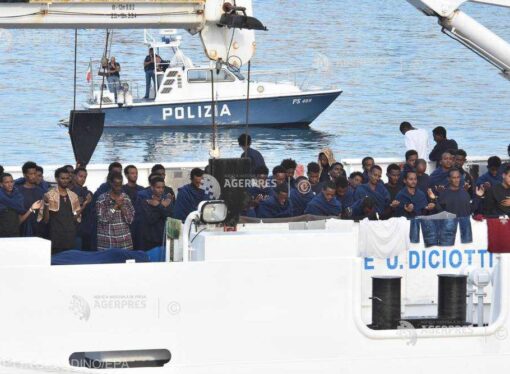 Italia/migranţi: Justiţia deschide o anchetă împotriva ministrului de interne Salvini