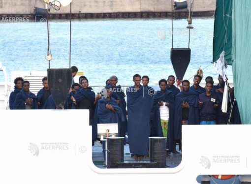 Italia: 16 migranţi de pe nava Diciotti au primit permisiunea de a debarca din cauza stării lor de sănătate