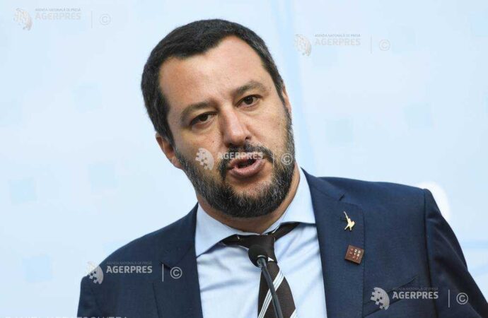 Italia: Matteo Salvini ameninţă din nou că va trimite migranţi în Libia