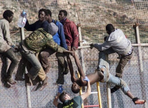 Declarație șocantă a ministrului de externe al Spaniei cu privire la migranți: Europa are nevoie de sânge nou
