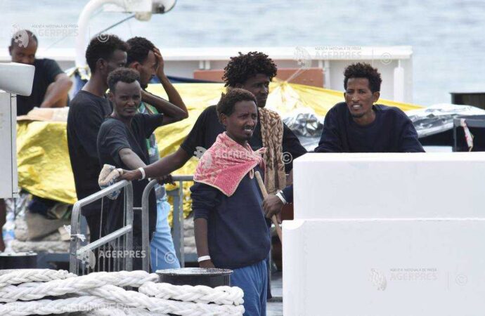 Disputa dintre Italia şi Malta privind migraţia, reluată după debarcarea a 184 de migranţi în insula Lampedusa