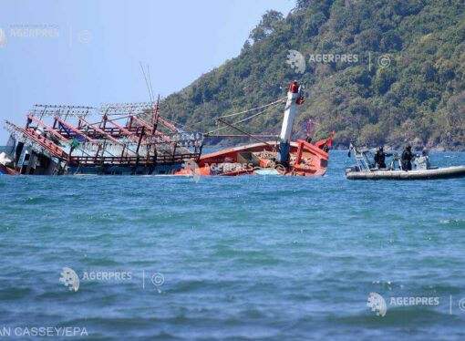 O ambarcaţiune cu refugiaţi sirieni s-a scufundat în largul coastelor libaneze; un copil a murit