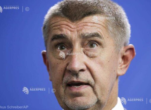 Premierul ceh reiterează că nu vrea niciun fel de refugiaţi în ţara sa, nici măcar orfani de război