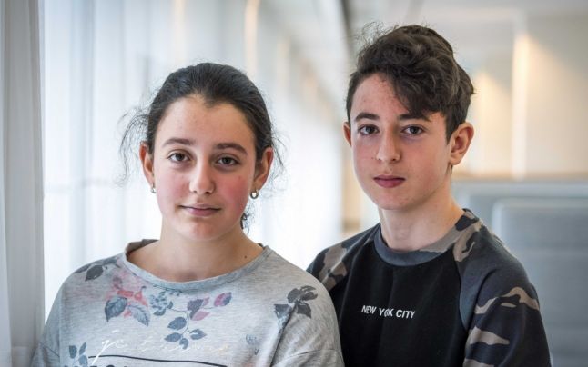 Howick şi Lili, copiii migranţi care au emoţionat Olanda