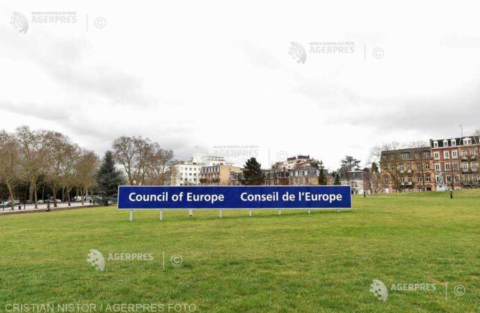 Consiliul Europei cere mai multe fonduri pentru planul său de acţiune privind migranţii minori