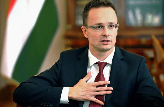 Şeful diplomaţiei ungare: “Nu vom fi niciodată o țară de migranți”
