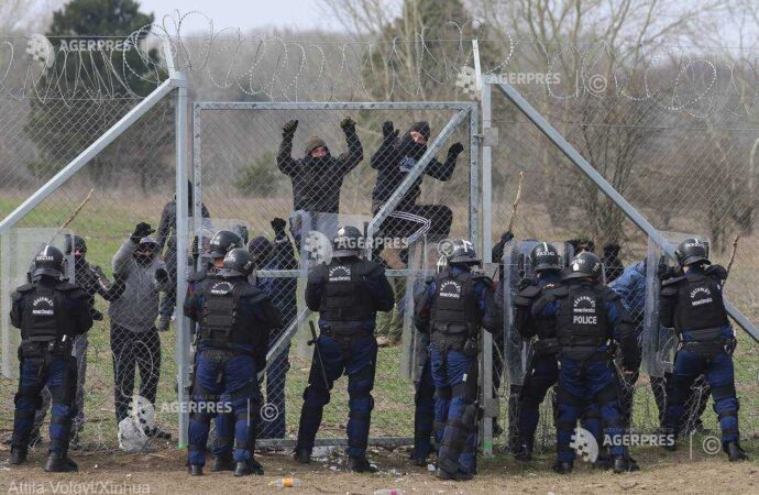 Ungaria/migranţi: Guvernul a consolidat controalele de-a lungul frontierei sudice