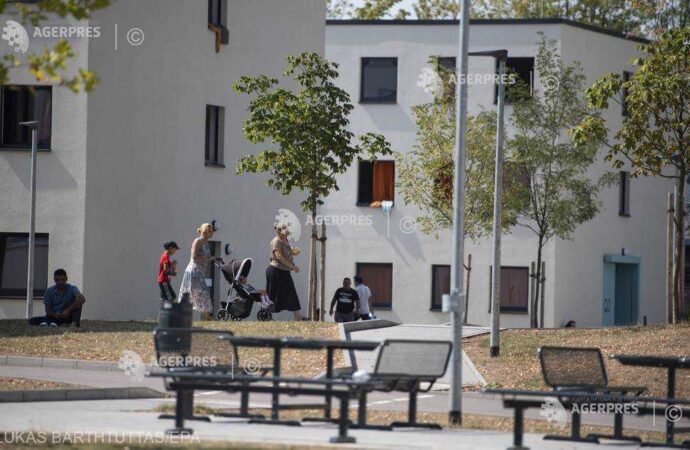 Berlinul neagă informaţiile potrivit cărora ar intenţiona să aloce mai mulţi bani pentru integrarea refugiaţilor