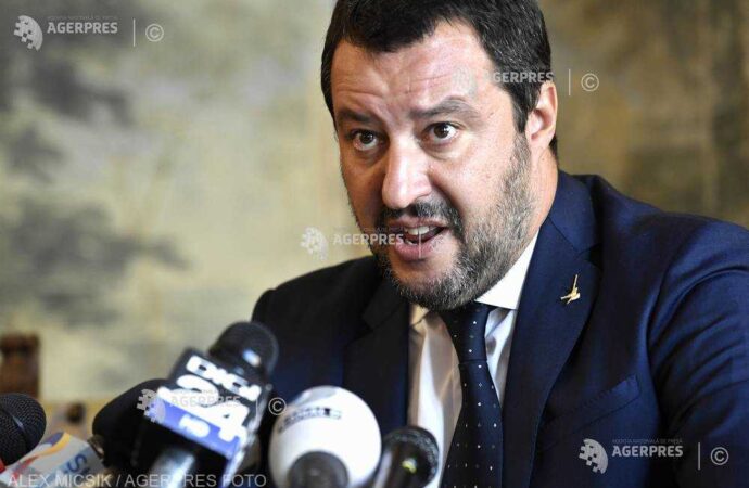 Autorităţile franceze dezmint că ar fi respins migranţi minori către Italia, aşa cum afirmă Salvini