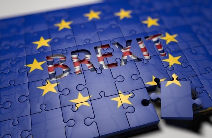 Teama de Brexit îi lansează pe migranţi în voiaje periculoase ca să ajungă în Marea Britanie înainte de “închiderea” graniţelor