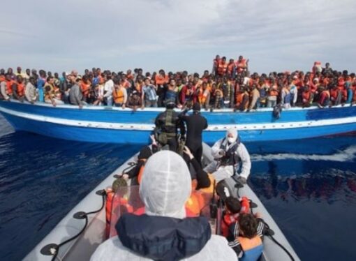 Ministerul de Interne, despre preluarea  unor migranţi blocaţi în Italia: Nu este o decizie fermă, ne-am dat acordul de principiu