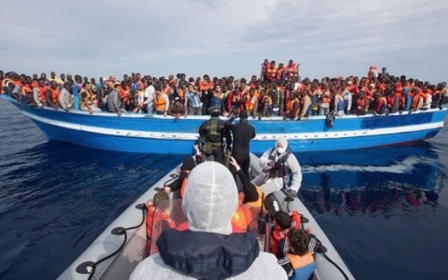 Ministerul de Interne, despre preluarea unor migranţi blocaţi în Italia: Nu este o decizie fermă, ne-am dat acordul de principiu