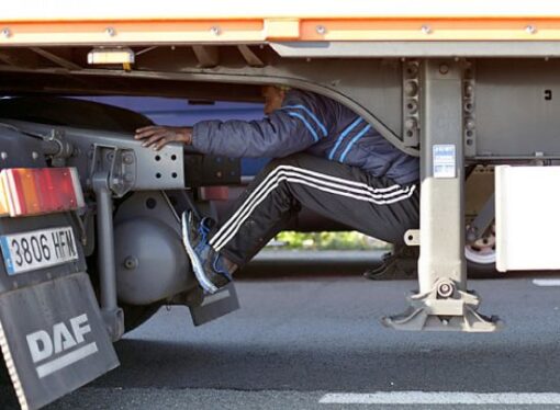 Poliţia de Frontieră: A crescut numărul migranţilor ascunşi în mijloace de transport