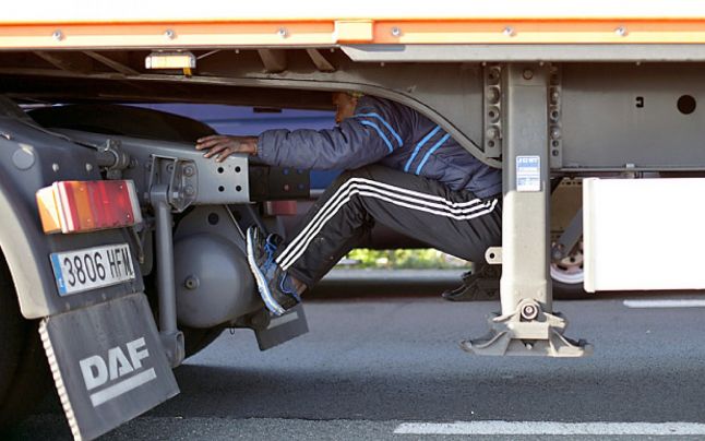 Poliţia de Frontieră: A crescut numărul migranţilor ascunşi în mijloace de transport