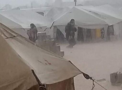 Siria: peste 40.000 de refugiaţi au fost evacuaţi din tabere din cauza inundaţiilor