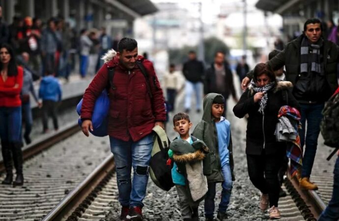 STUDIU: De ce este tratată problema migrației atât de diferit în mass-media din mai multe țări