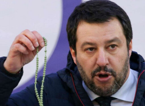 Salvini vrea să amendeze nave care salvează migranţi pe Mediterana